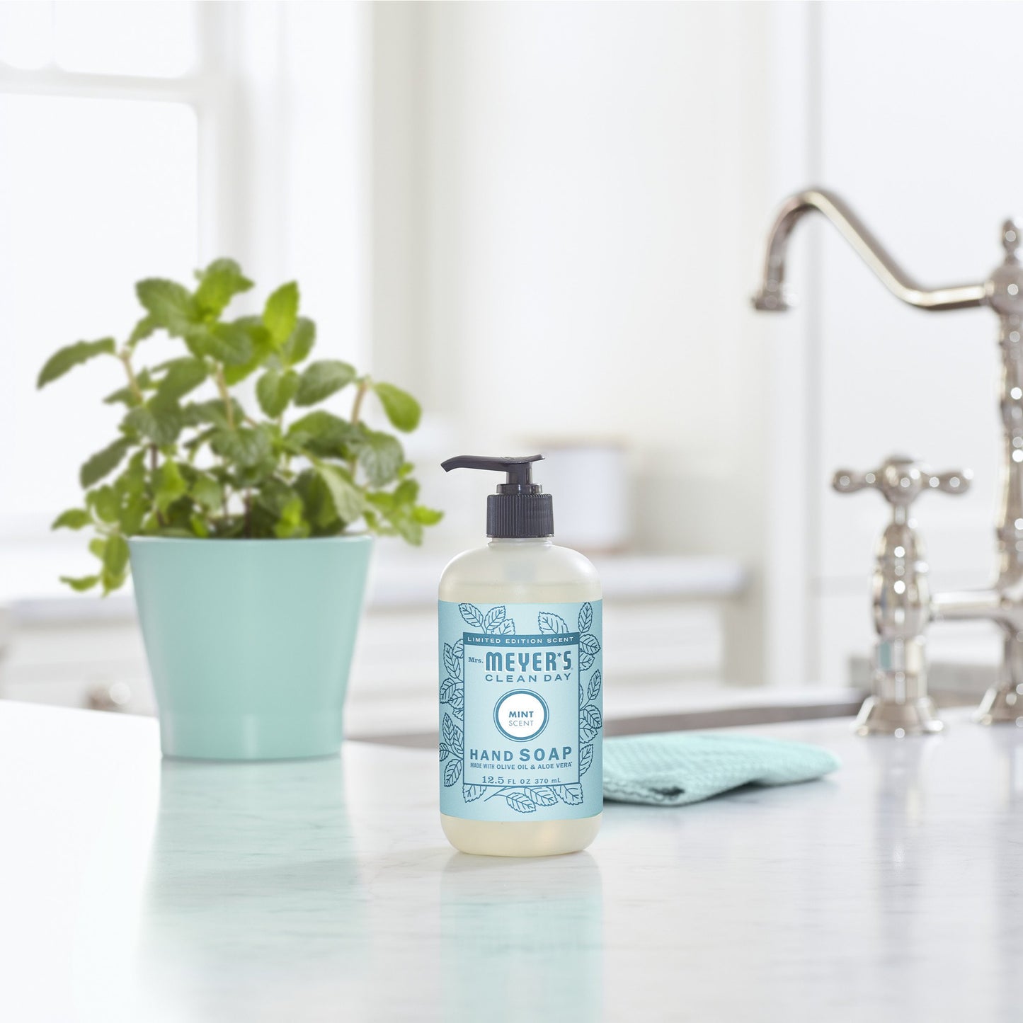 Mrs. Meyer's Clean Day Mint Liquid Hand Soap