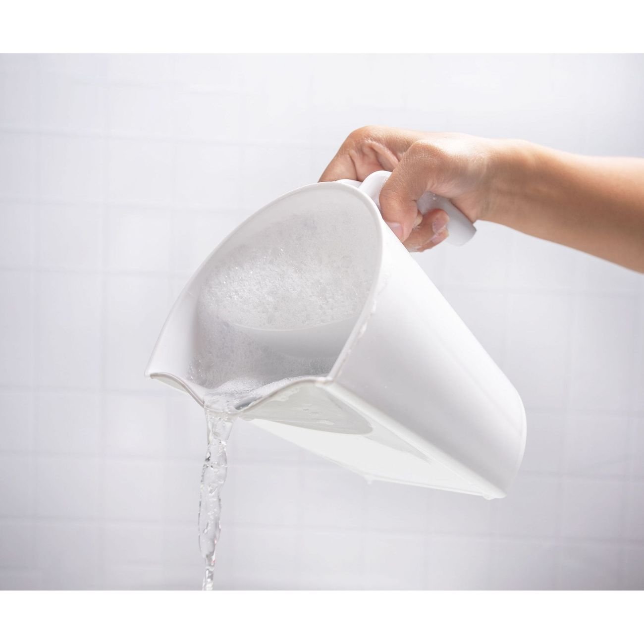 Bizzu Hair Rinse Cup
