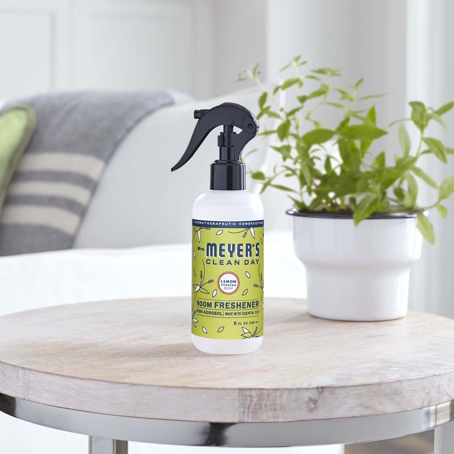 Mrs. Meyer's Clean Day Lemon Verbena Room Freshener Spray