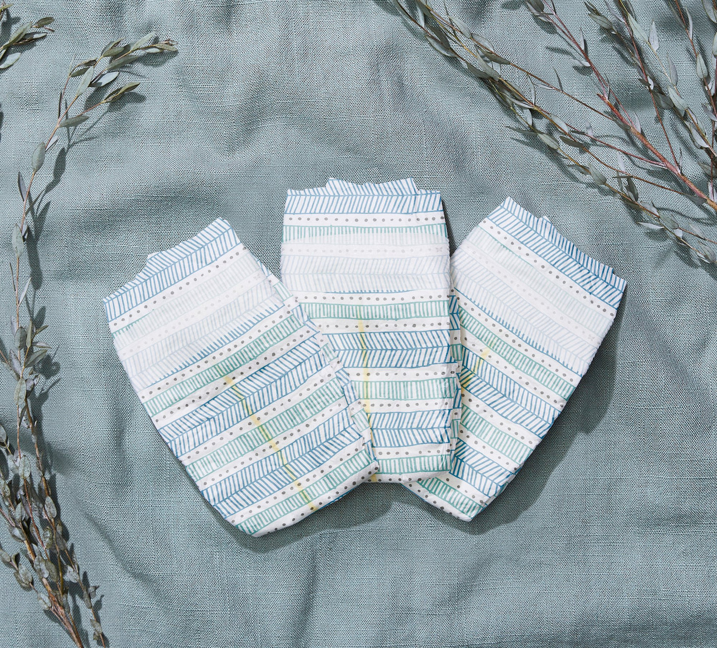 The Honest Company Clean Conscious Diapers,Turtle Time + Pattern Play - Size 2