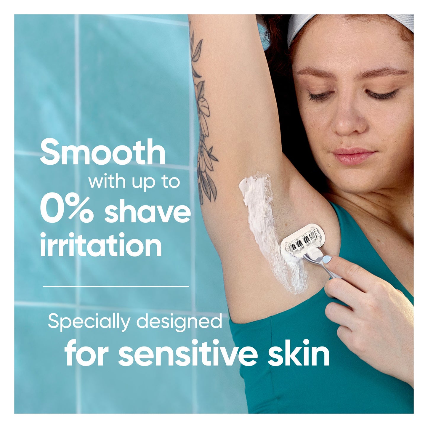 Gillette Venus Deluxe Smooth Sensitive Razor with 2 Cartridges