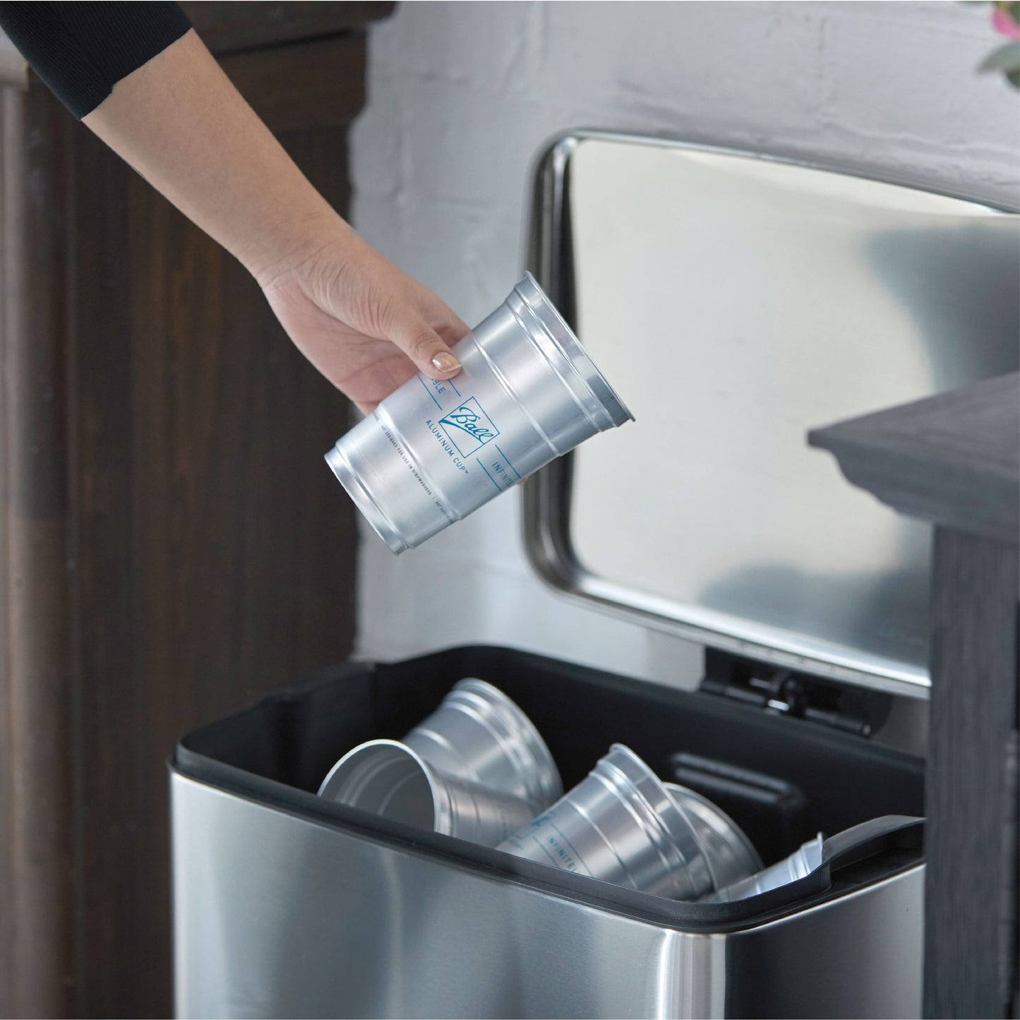 Ball Aluminum Cup Cold Drink 20 oz Recyclable Party Cups