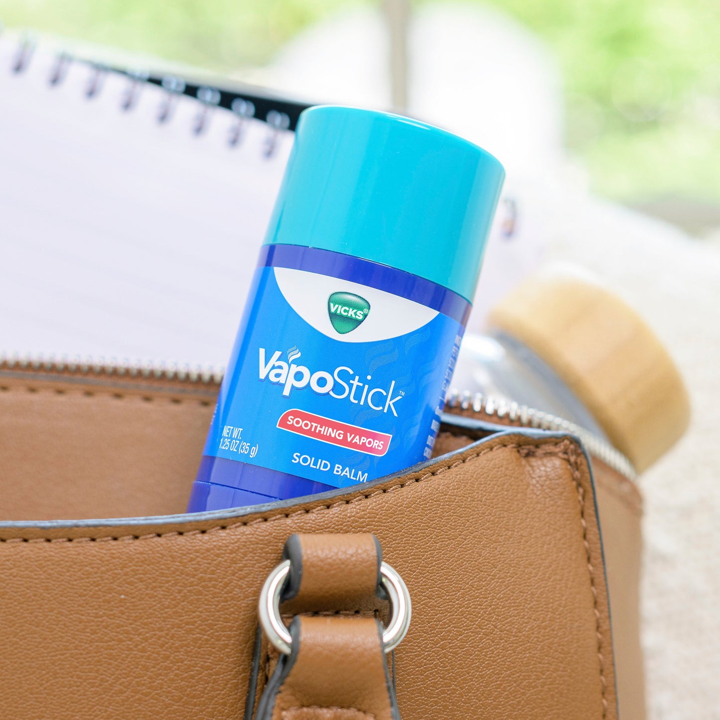 Vicks VapoStick, Solid Balm, Soothing Non-Medicated Vicks Vapors, Easy-To-Use No-Touch Applicator