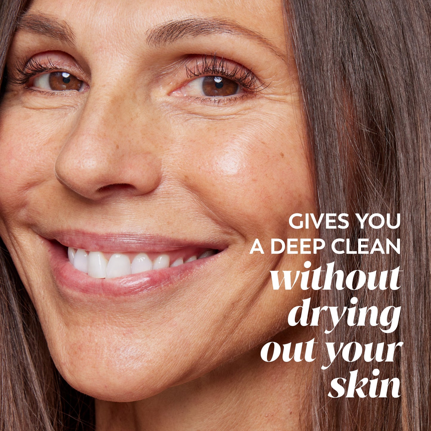 Olay Regenerist Hyaluronic + Peptide 24 Revitalizing Facial Cleanser