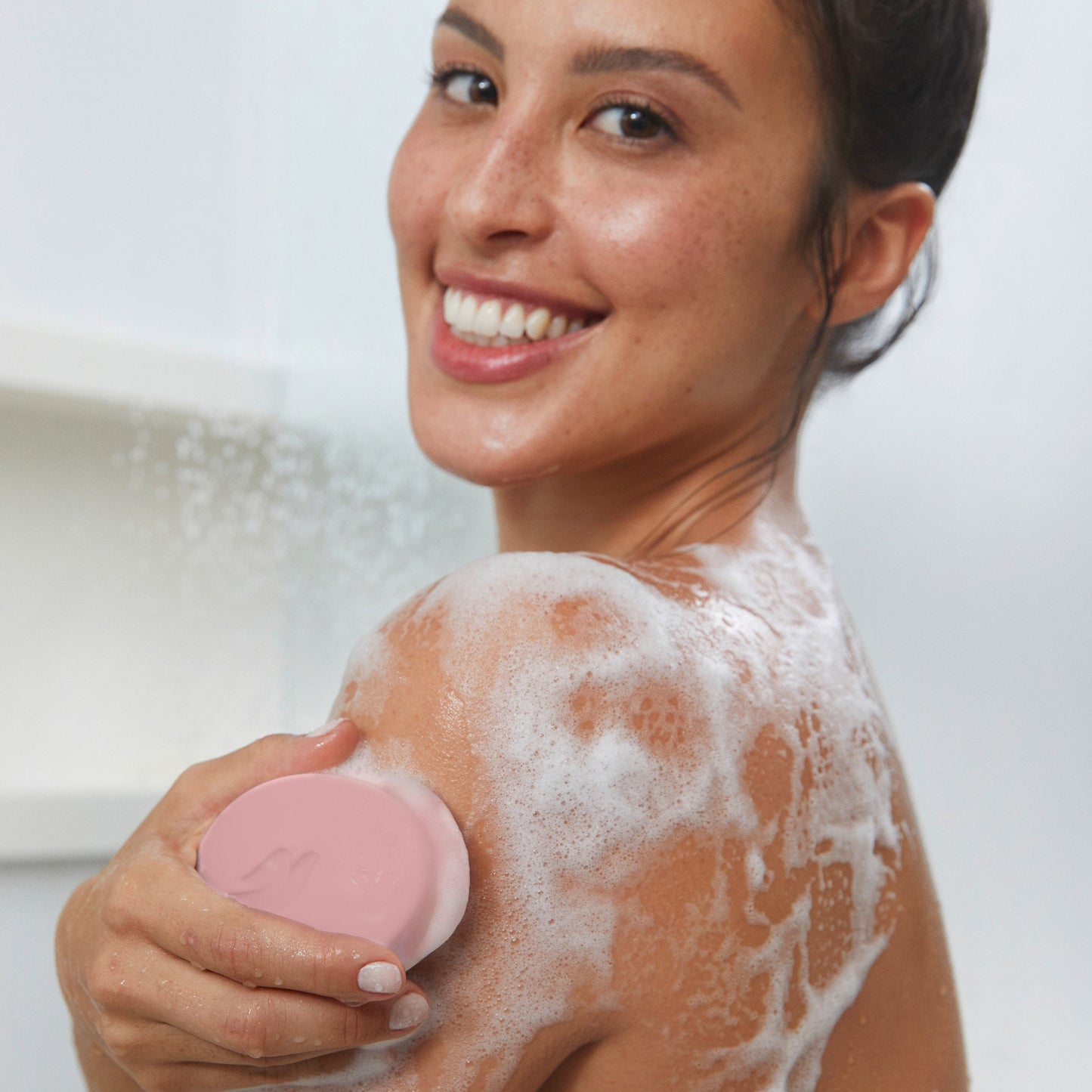 Dove Revitalizante Bar Soap - Cherry & Chia Milk