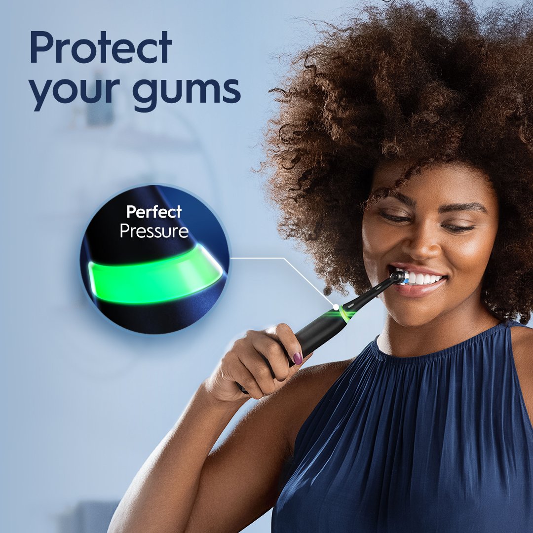 Oral-B iO Series 3 Rechargeable Toothbrush - Black