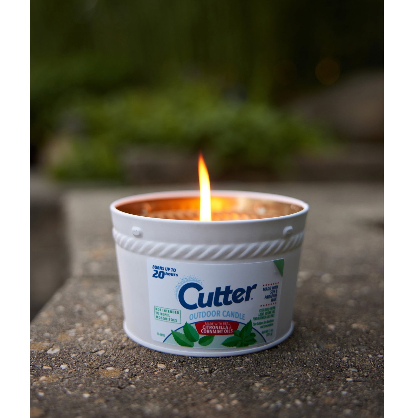 Cutter Citronella & Cornmint Scent Outdoor Candle Bucket