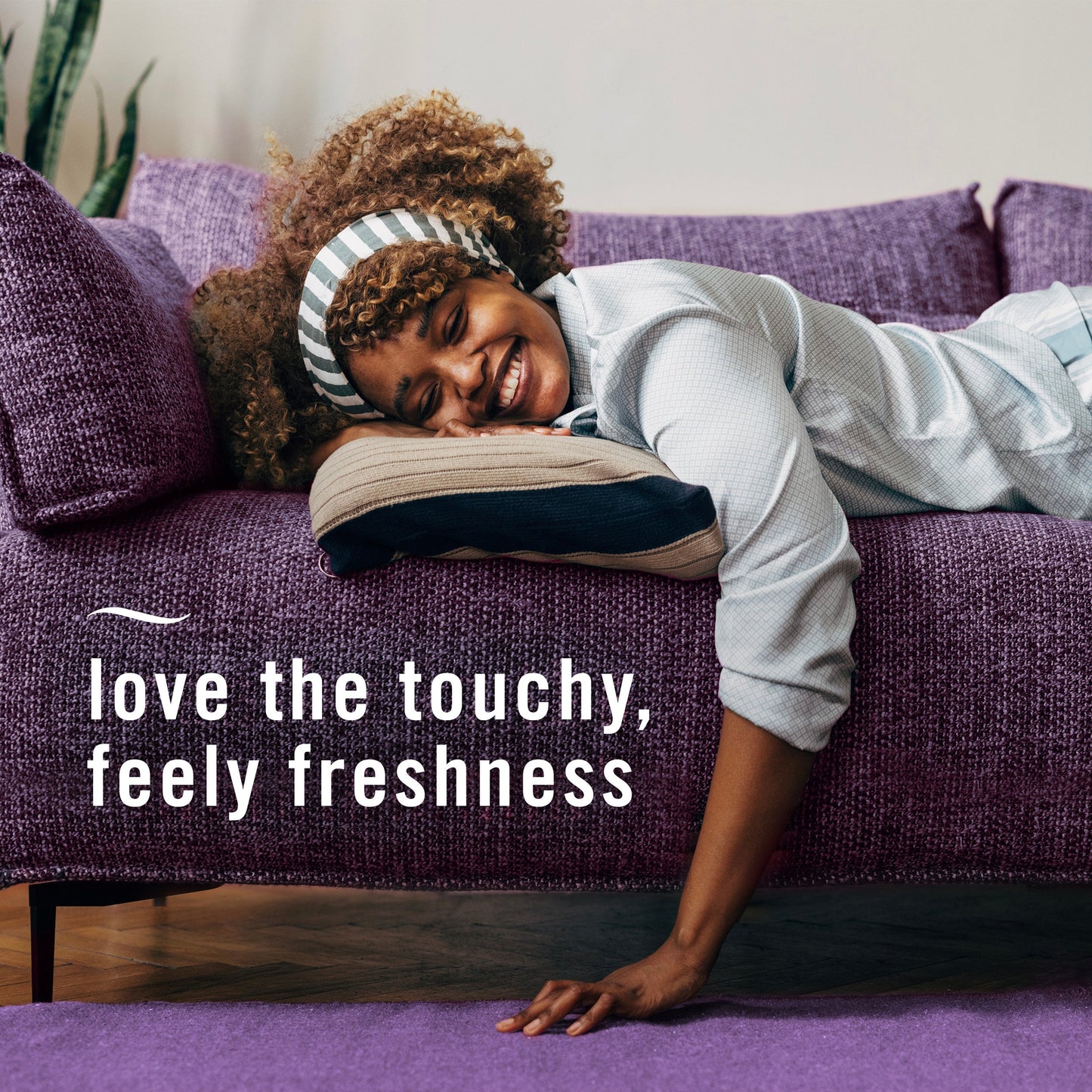 Febreze Touch Fabric Refresher Spray - Mountain