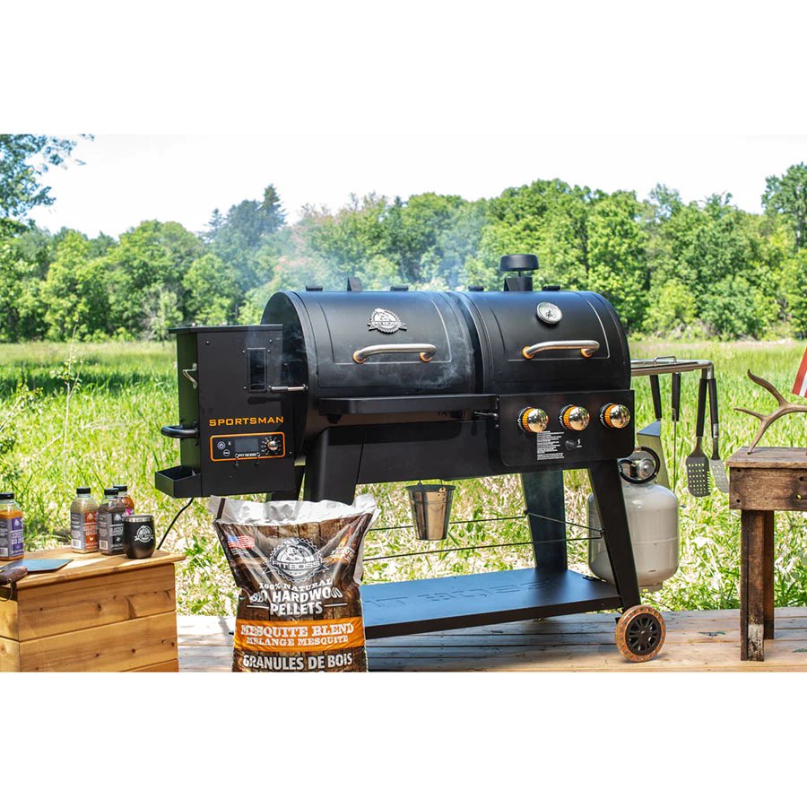 Pit Boss Sportsman 1230 Gas & Wood Pellet Grill