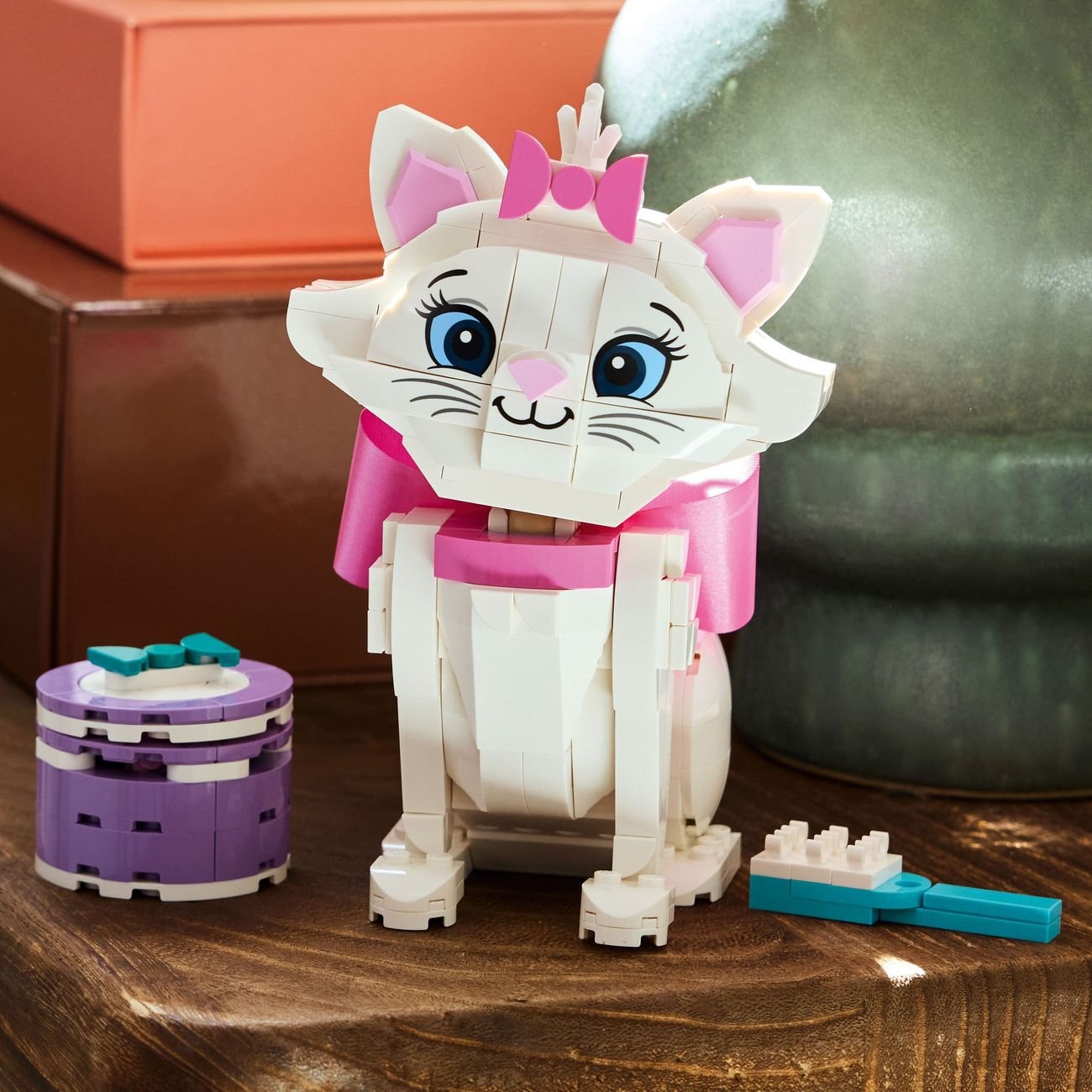 LEGO Disney Classic The Aristocats Adorable Marie Building Set