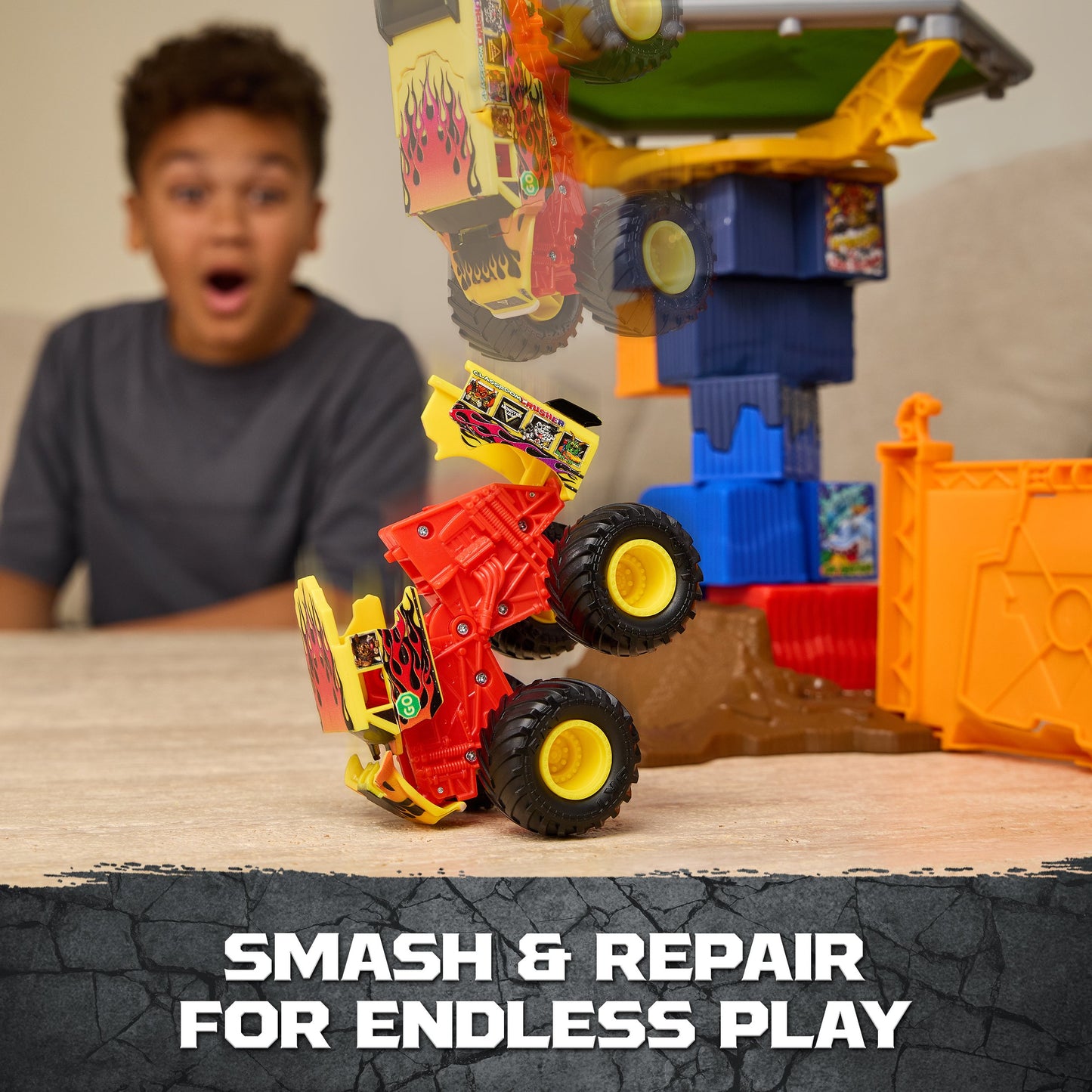 Monster Jam Smash & Bash Classroom Crusher Crash Course