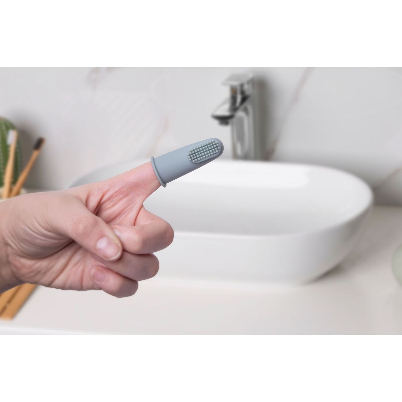 Bizzu Silicone Finger Toothbrushes